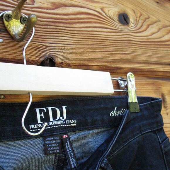 NWT Mid Rise Boot Cut Jeans 6 X 33 - Picture 6 of 8